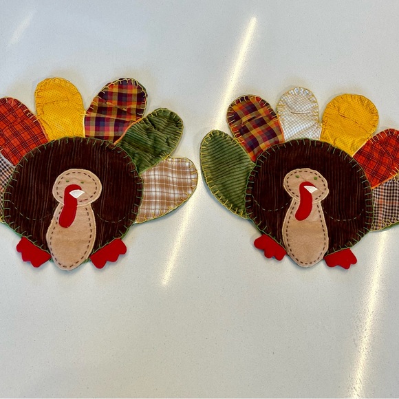 Set of 2 Pottery Barn Thanksgiving turkey placemat quilted holiday kid table fun - Picture 6 of 10